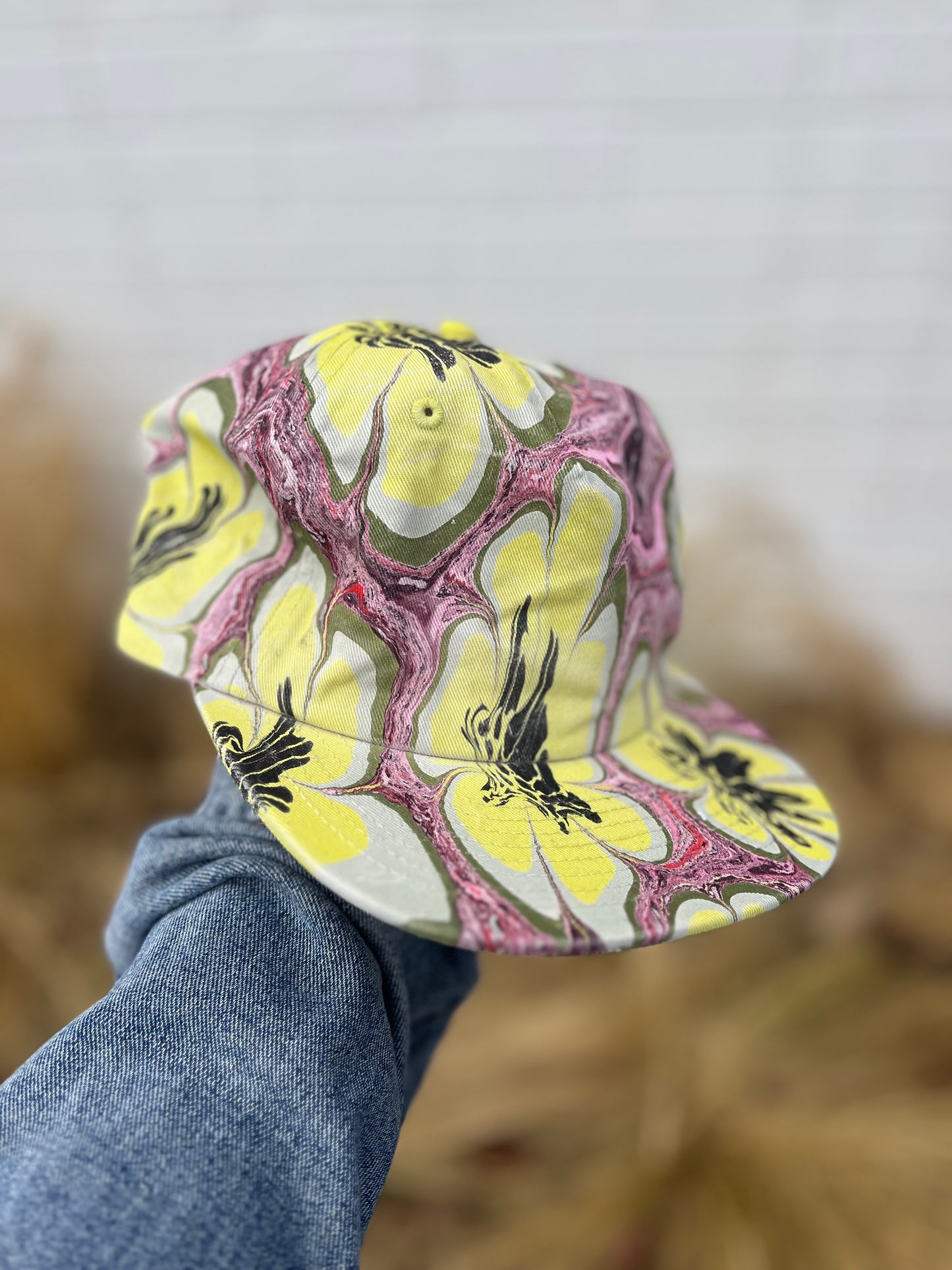 5 Panel: Dali's Daisies